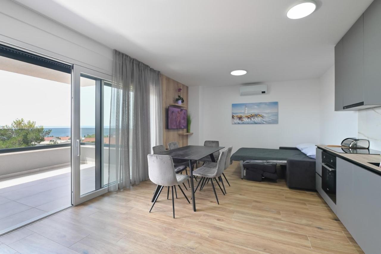 The Eagle Apartment Novalja Bagian luar foto